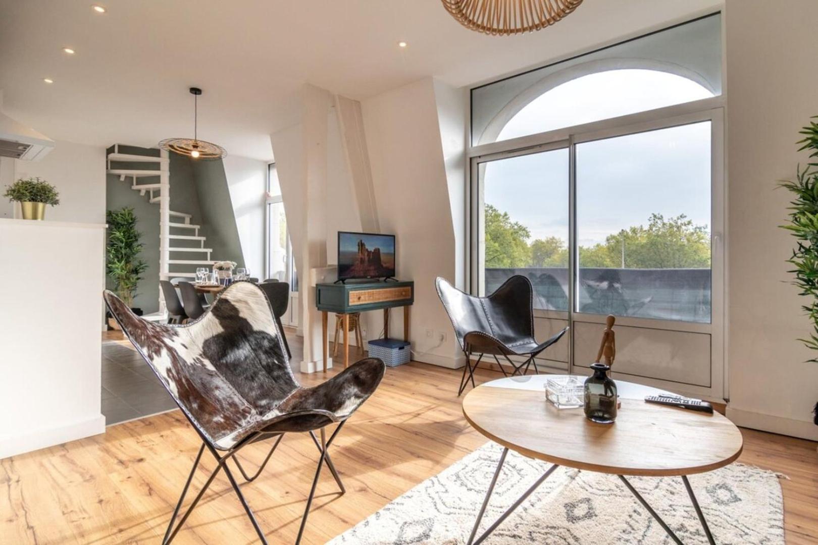 Marcq En Baroeul - Superb Apartment + Parking Esterno foto