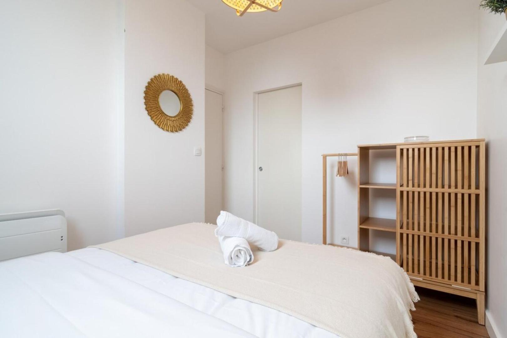 Marcq En Baroeul - Superb Apartment + Parking Esterno foto
